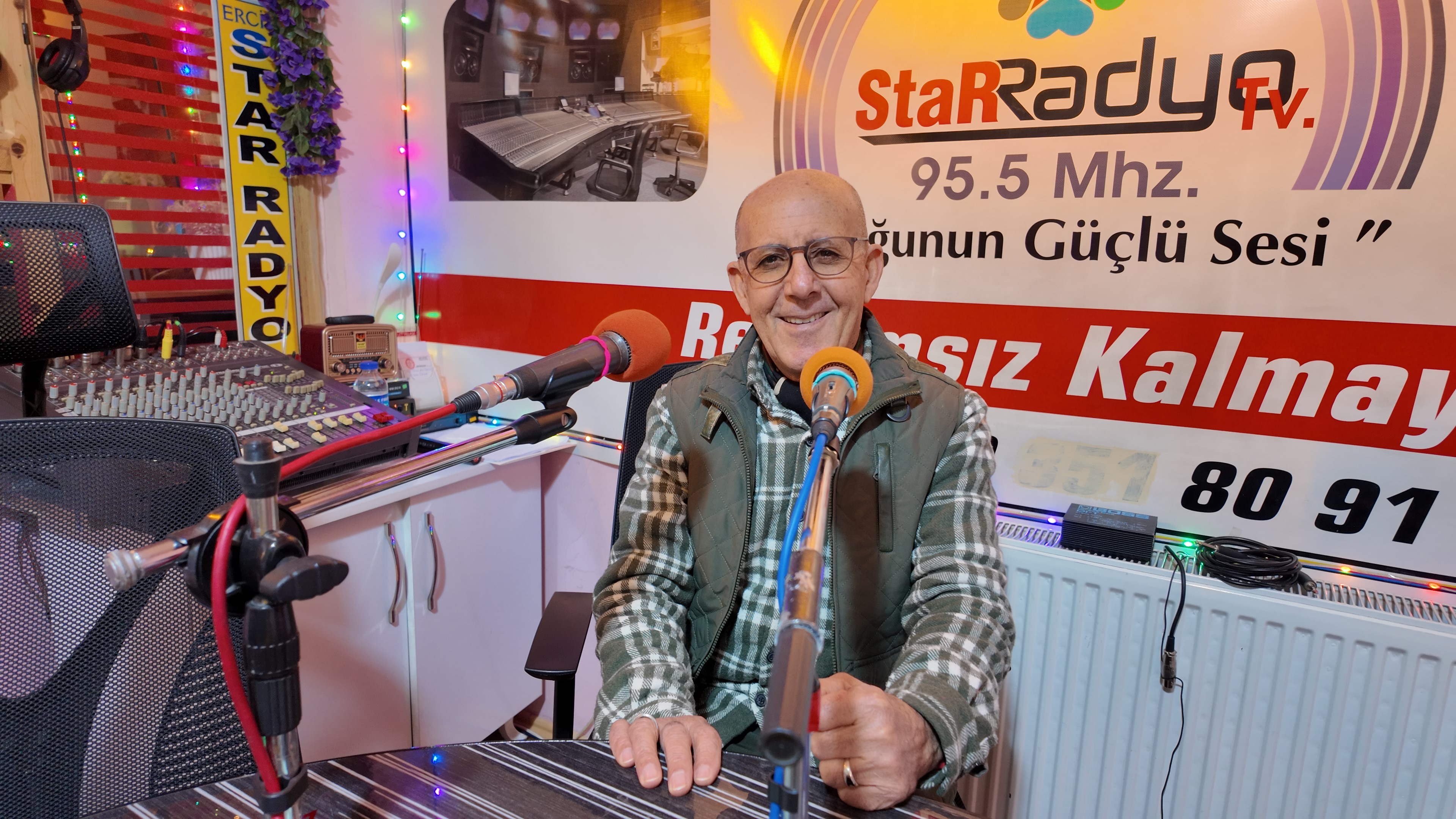 Yarım Asırlık Nefes; Radyo Aşkından Vazgeçmiyor (3)