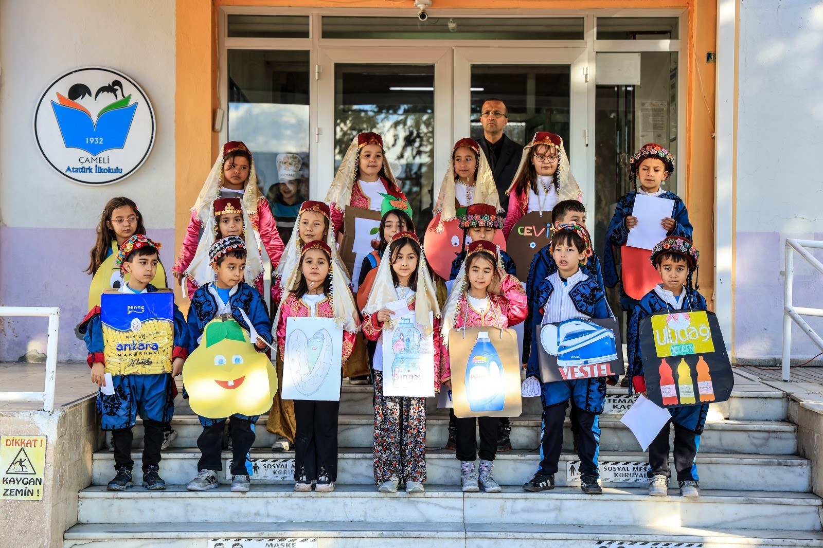 Yöresel Kültür Şöleni Öğrenciler Geçmişi Canlandırdı (5)