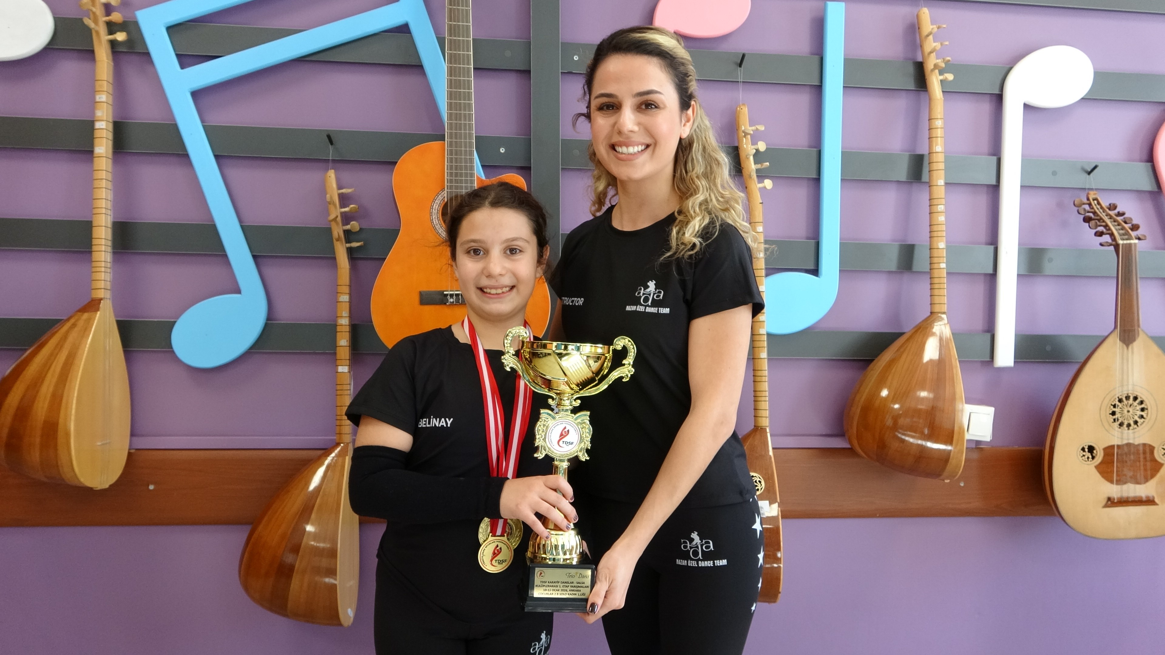 10 Yaşındaki Belinay'dan Salsa’da Dördüncü Kez Türkiye Birinciliği1