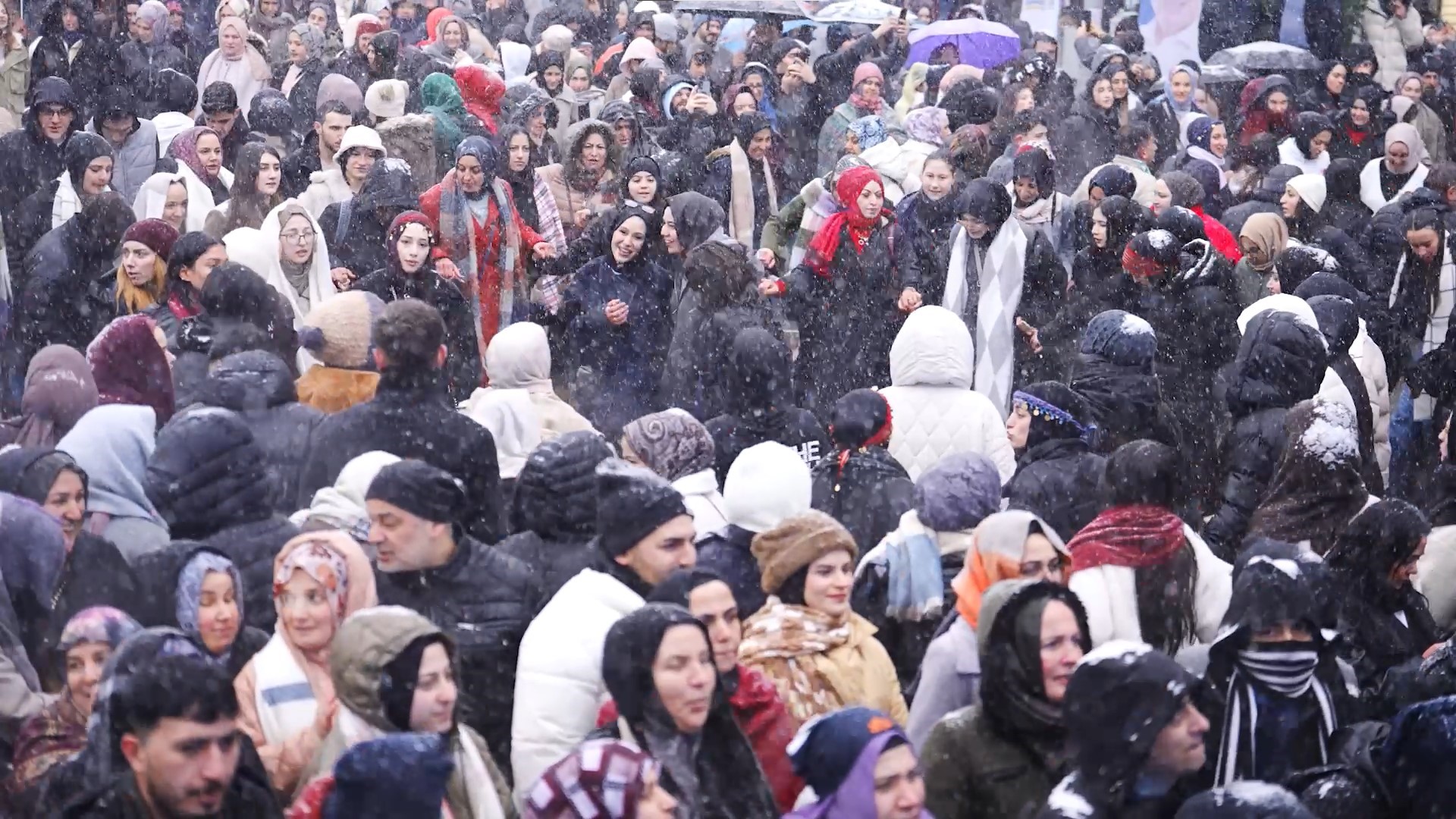 2. Hamsi Festivali’nde Kar Altında Horon Coşkusu-1