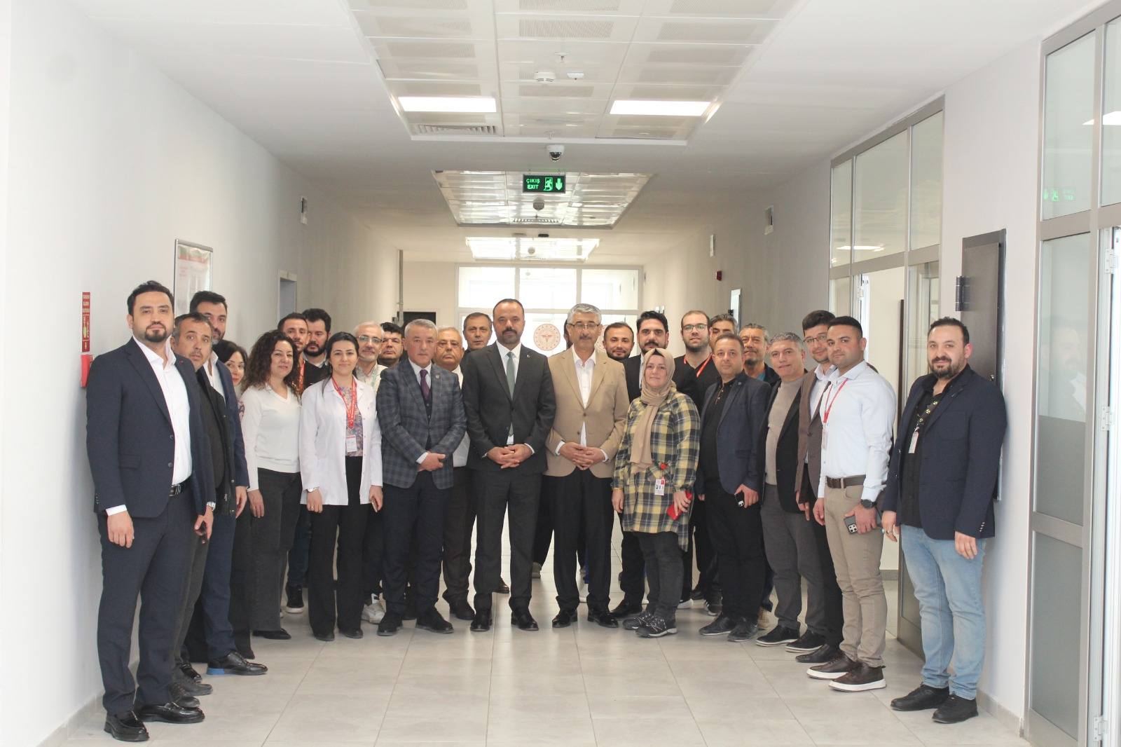 623353563 2352126241891575 4666446785863522965 N