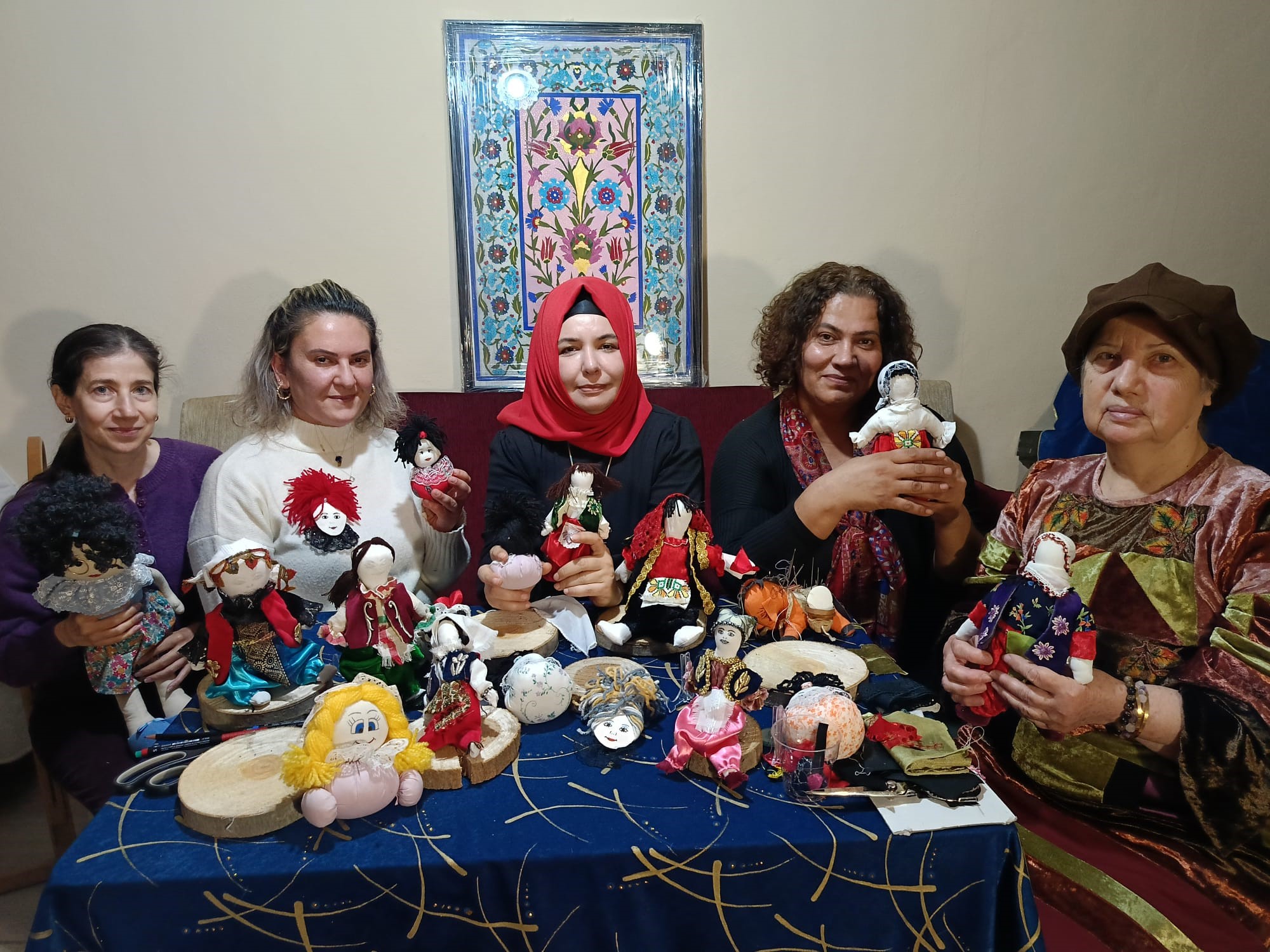 76 Yaşındaki Usta, Bez Bebeklerle Umut Aşılıyor (1)