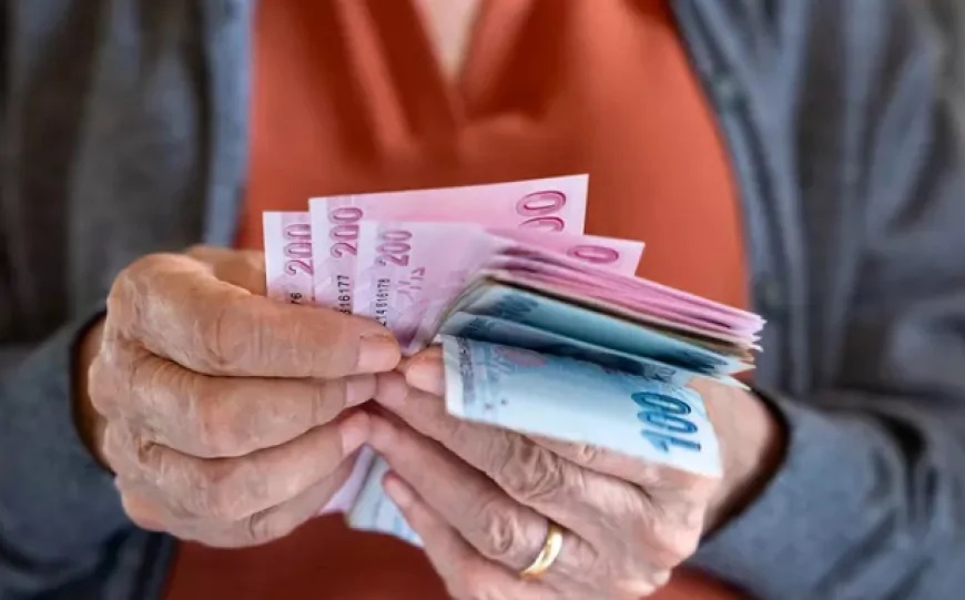 Ak Parti Duyurdu; Milyonlarca Emeklinin Yeni Zammı Açıklandı (1)-1