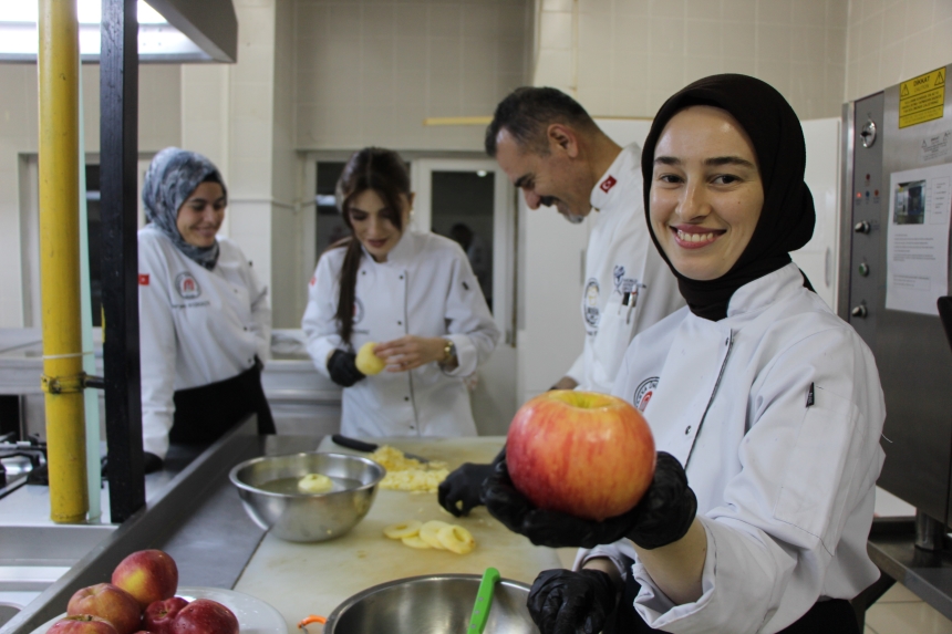 Amasya Misket Elması Baklavayla Buluştu (1)