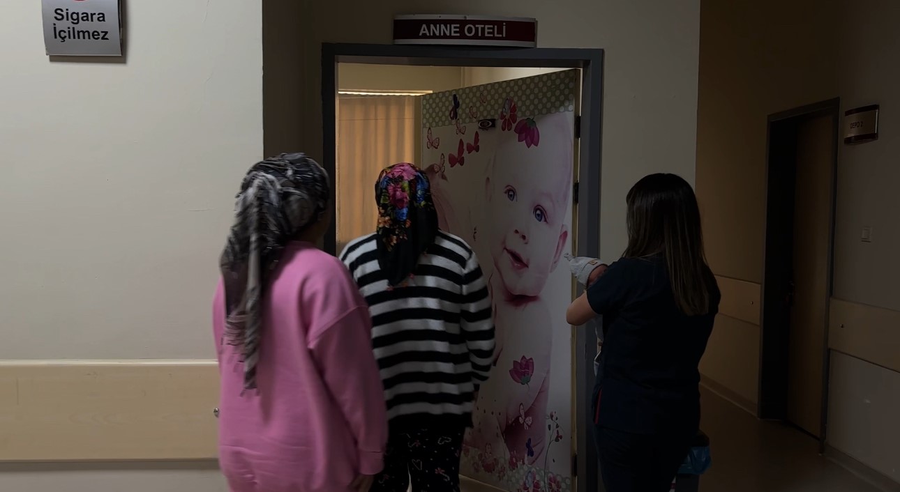 Anne Oteliyle Sınırları Aşan Şefkat!