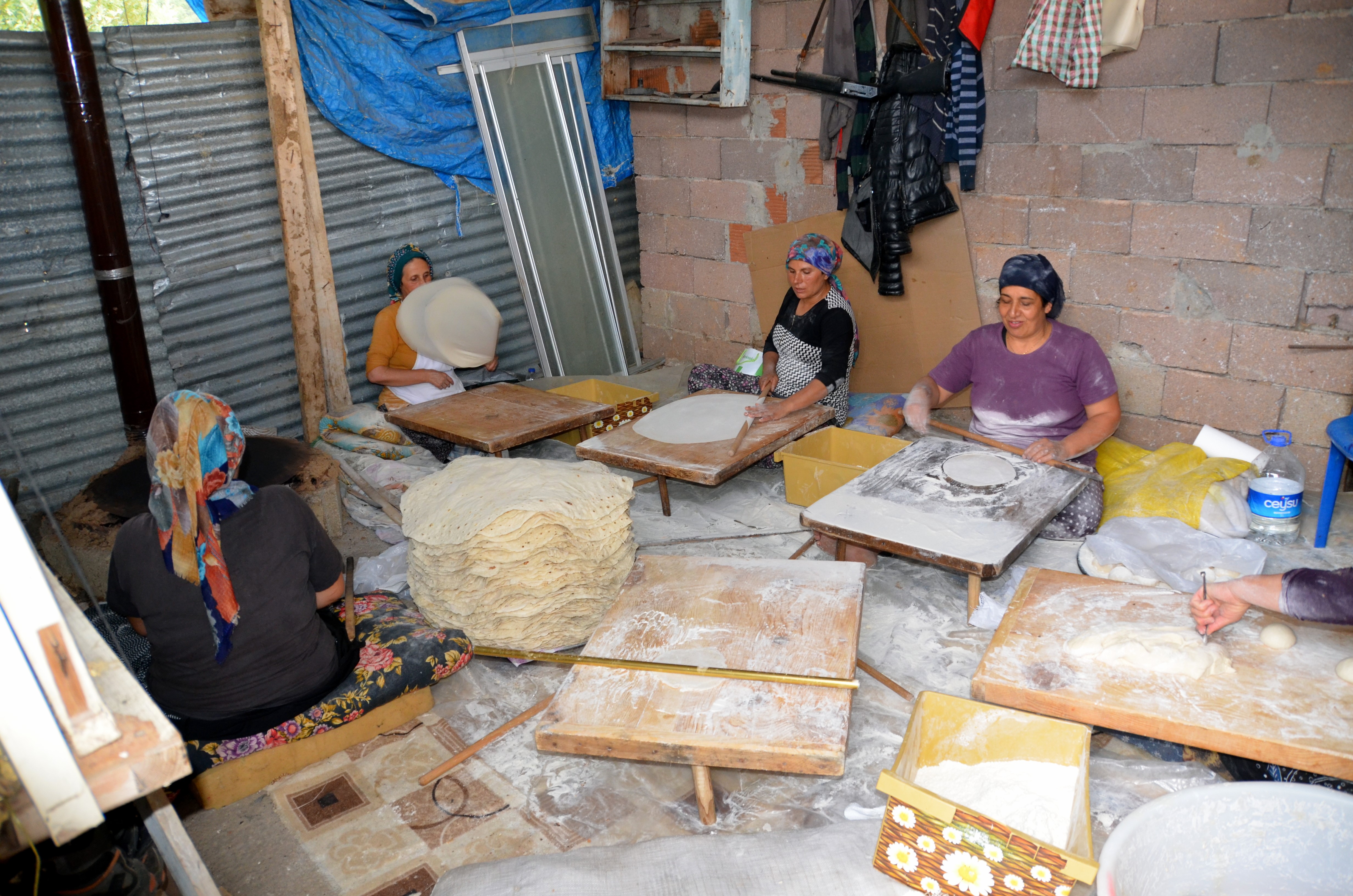 Asırlık Yufka Ekmek Geleneği Komşulukla Yaşatılıyor-1