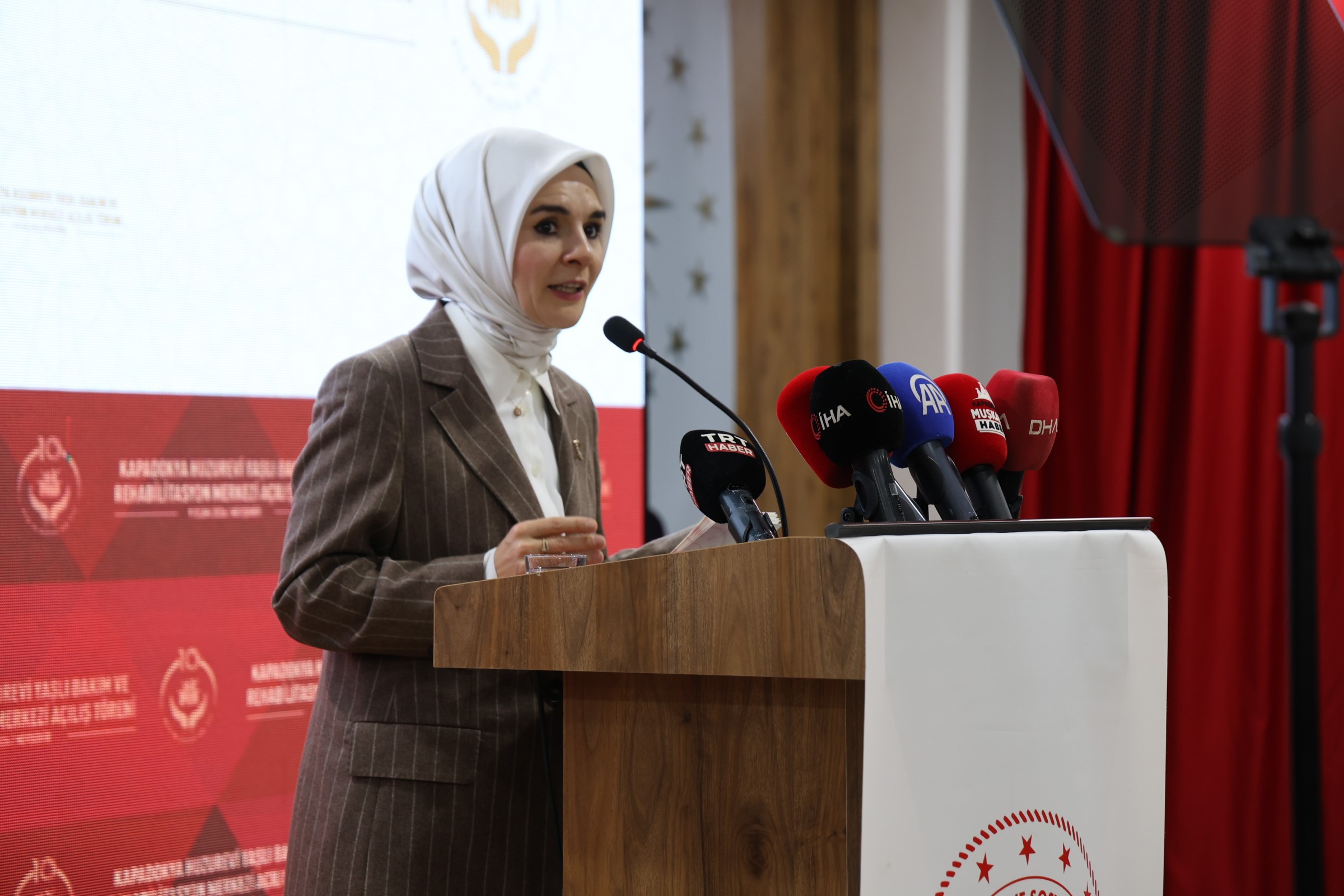 Bakan Göktaş’tan Yaşlılara