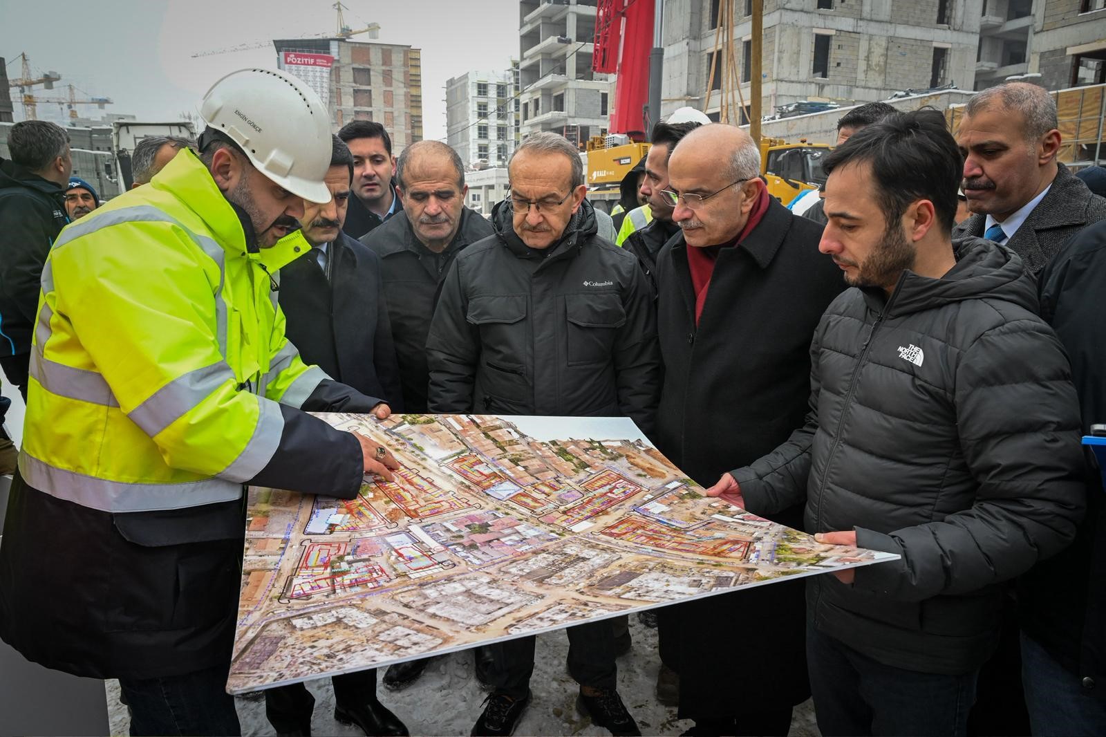 Deprem Sonrası Caddelerde Altyapı