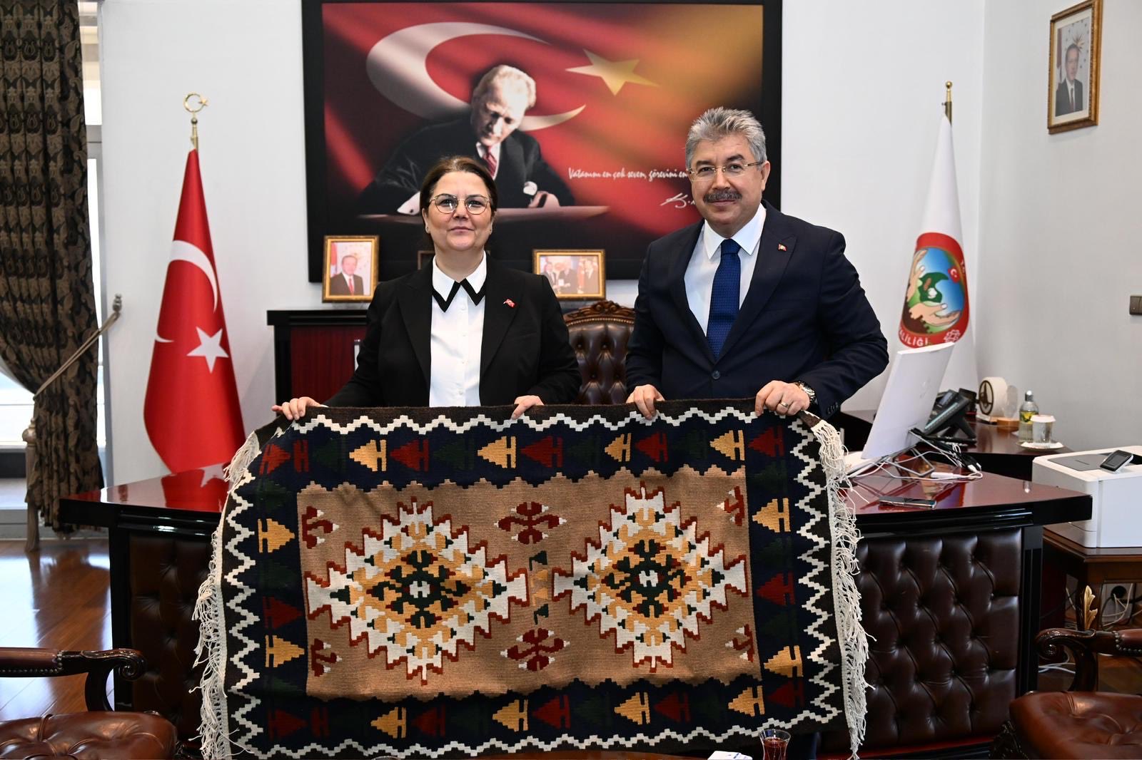 Derya Yanık’tan Erdinç Yılmaz’a Veda Ziyareti1