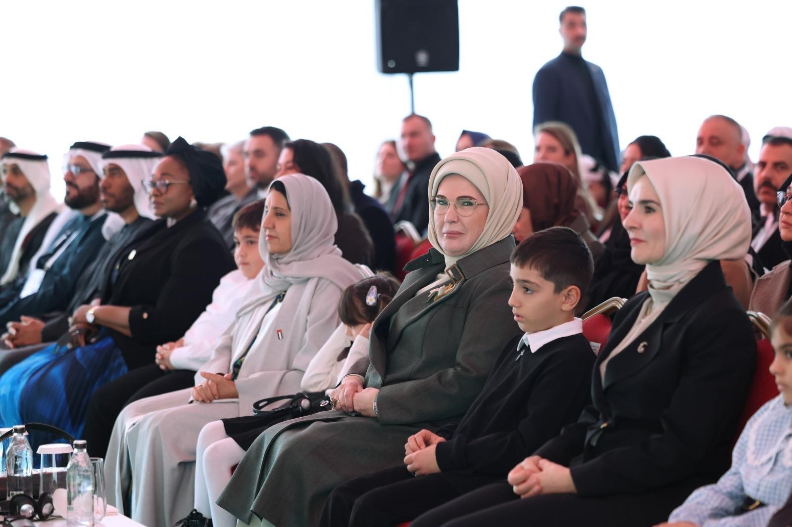 Emine Erdoğan “Her Çocuk İnsanlık Ailesine Emanettir”