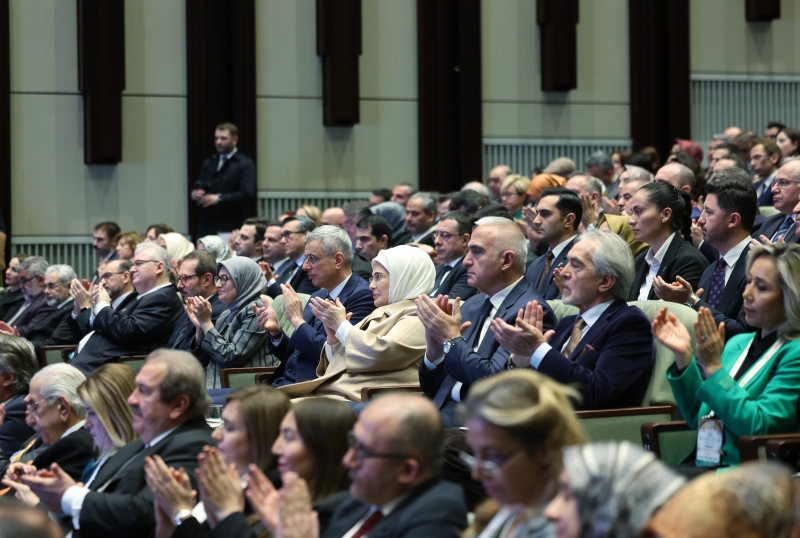 Emine Erdoğan’dan İnsan Merkezli Tıp Çağrısı Yaptı