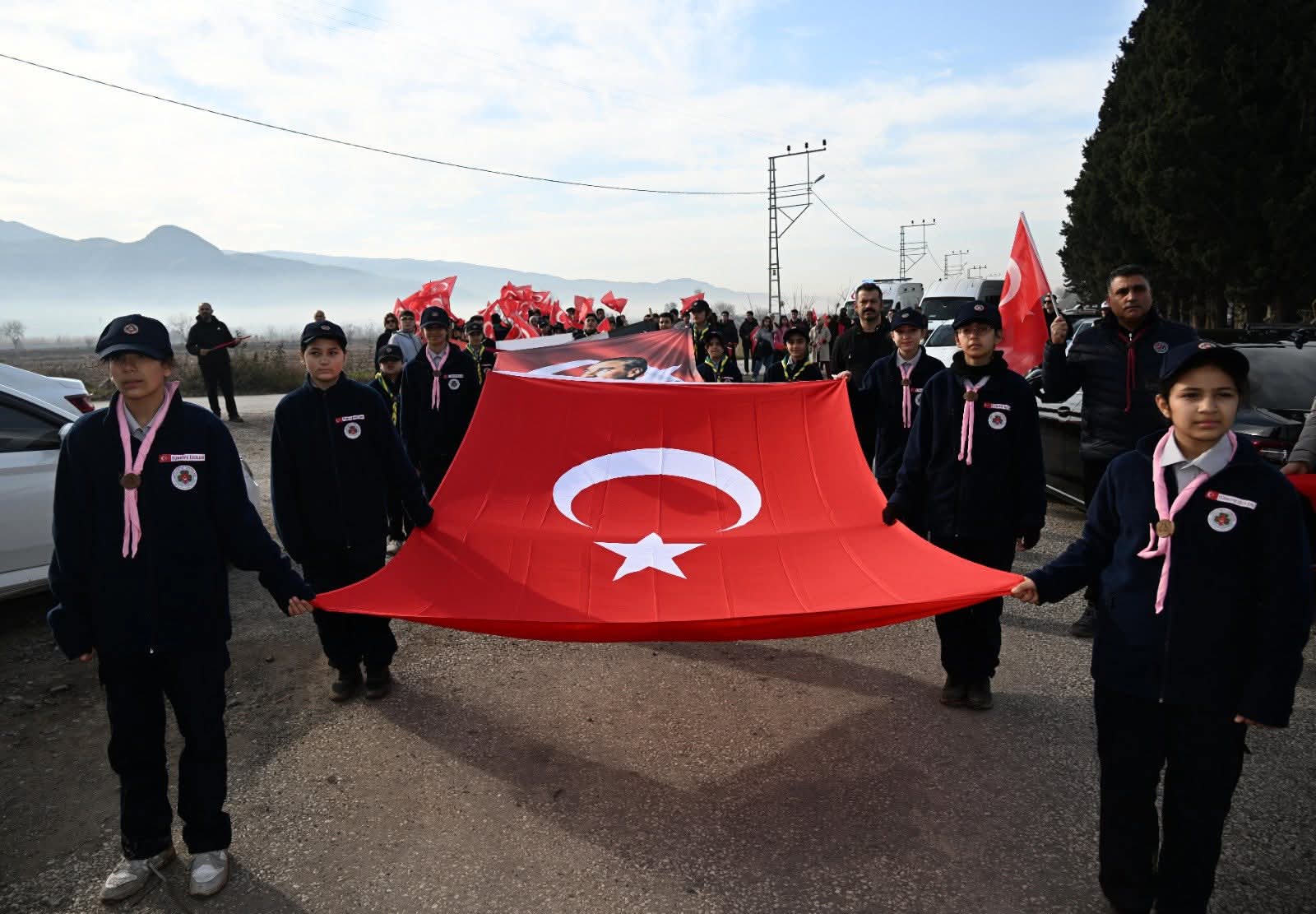 Osmaniye şehitlerine yürüyor