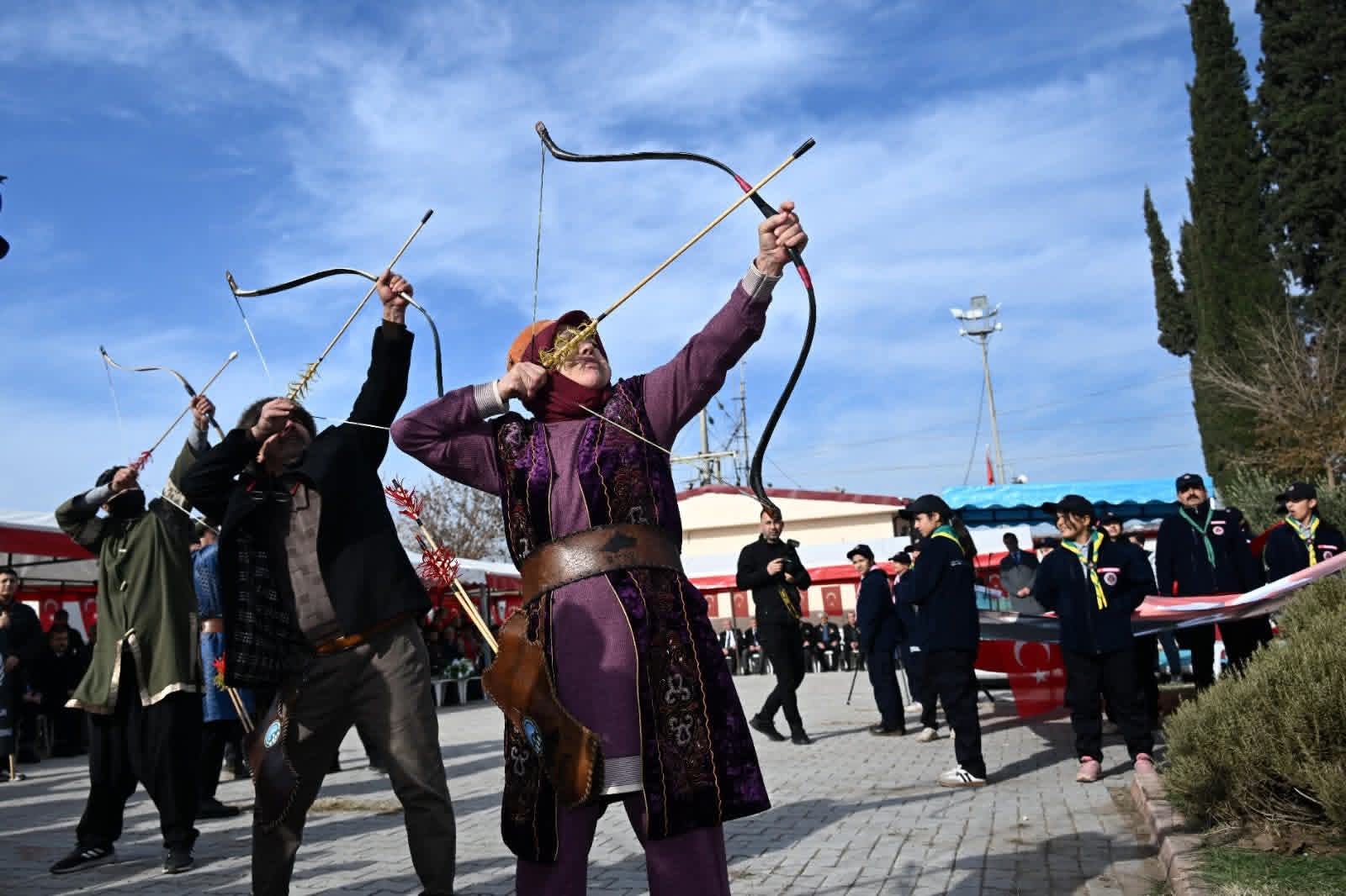 Osmaniye şehitlerine geliyor
