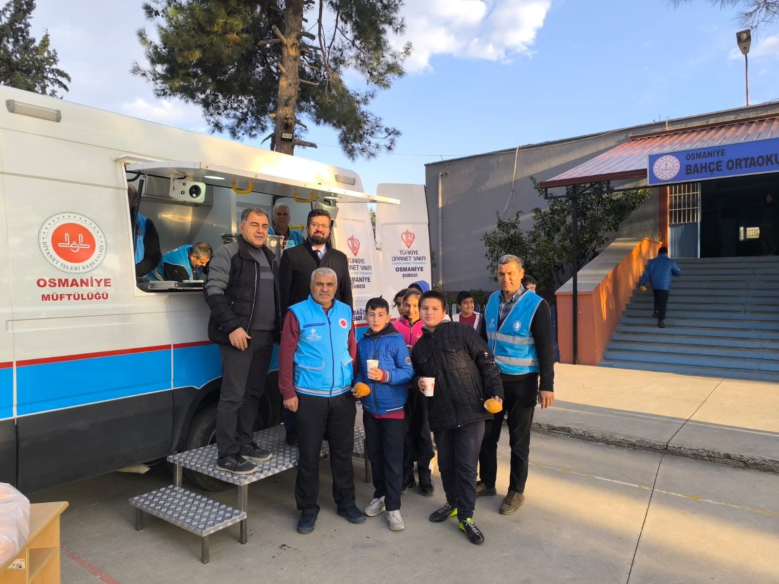 Osmaniye Bahçe öğrencilere çorba-1