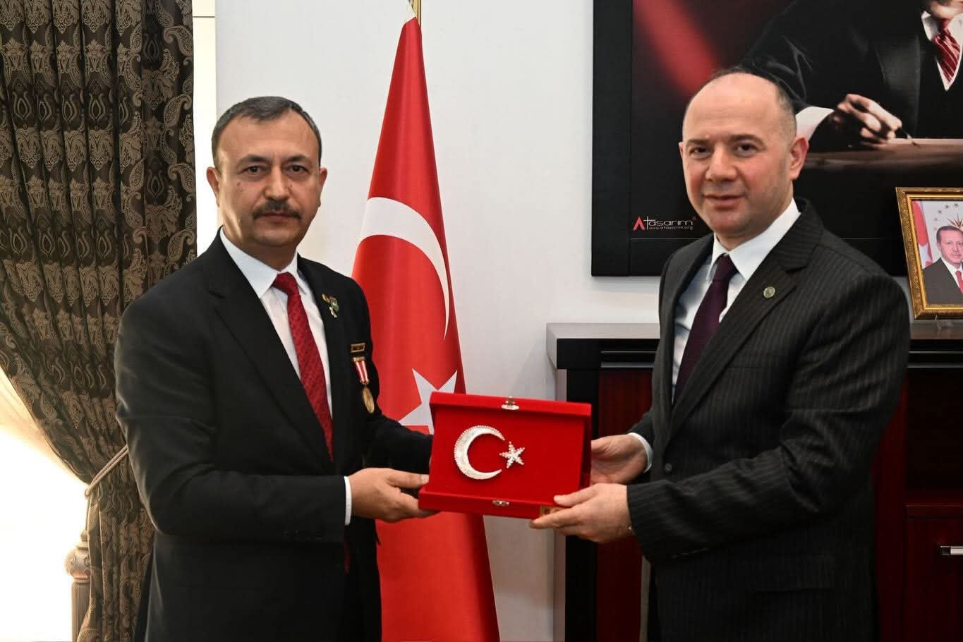 Şehit aileleri ve gazilerden Osmaniye valisi serdengeçtiye ziyaret-1