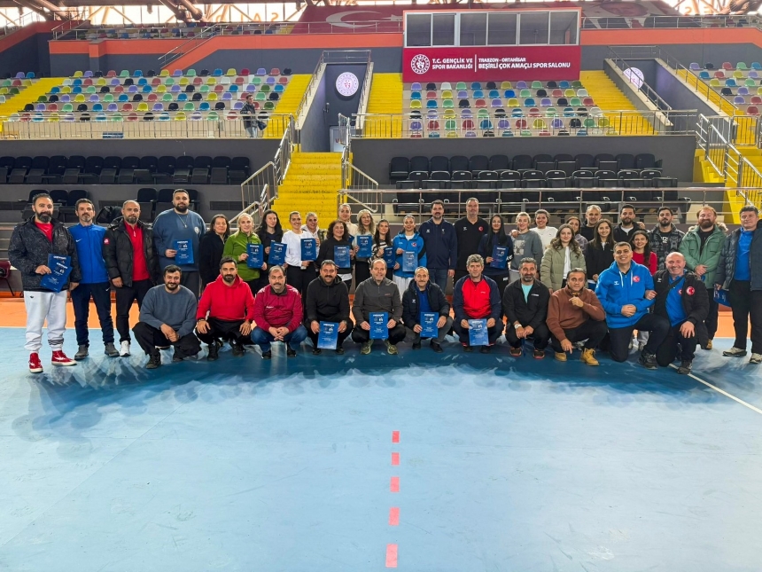 Hentbolantrenörleribelge-1