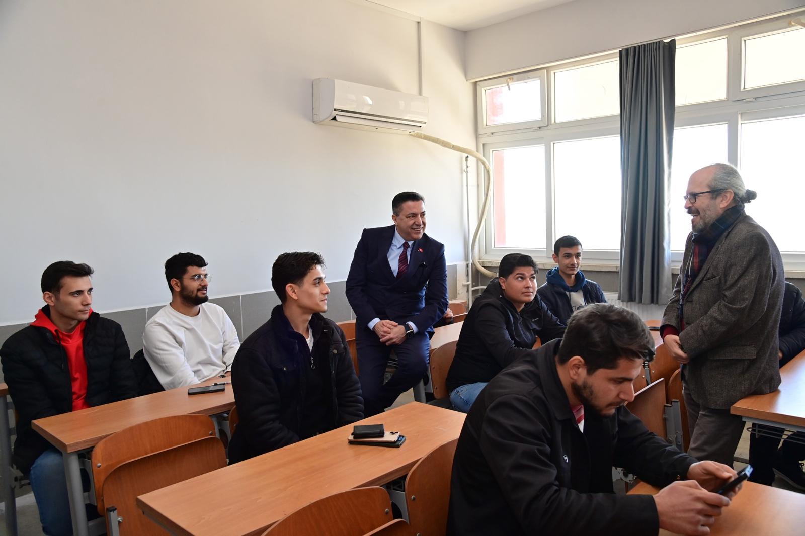 Kadirli Uygulamalı Bilimler Fakültesinde Devir Teslim (2)