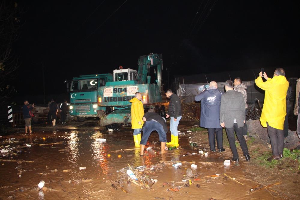 Kumluca’yı Sağanak Vurdu (4)