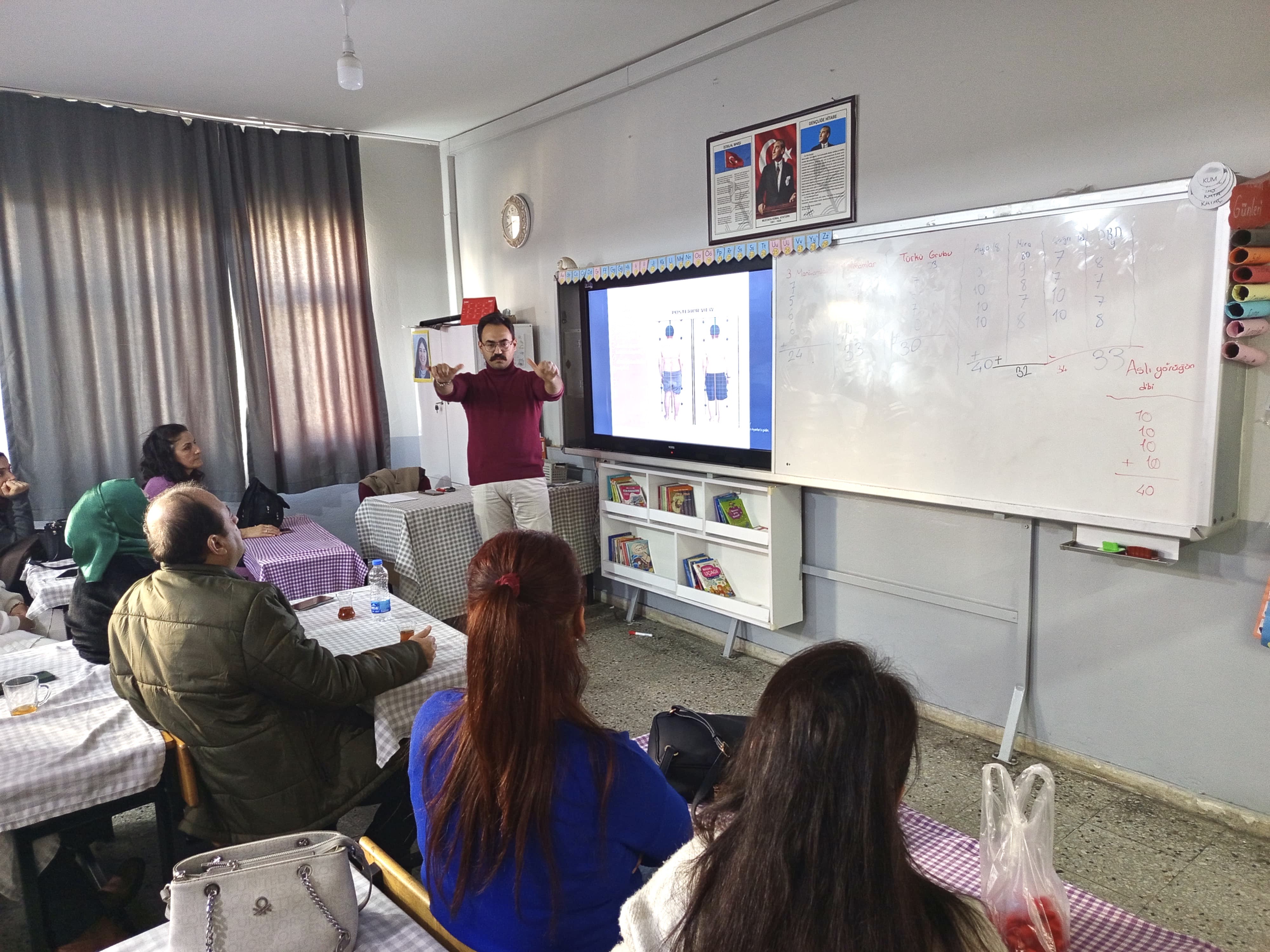 Mersin'de Çocuklarda Doğru Duruş İçin Öğretmenlere Eğitim (1)