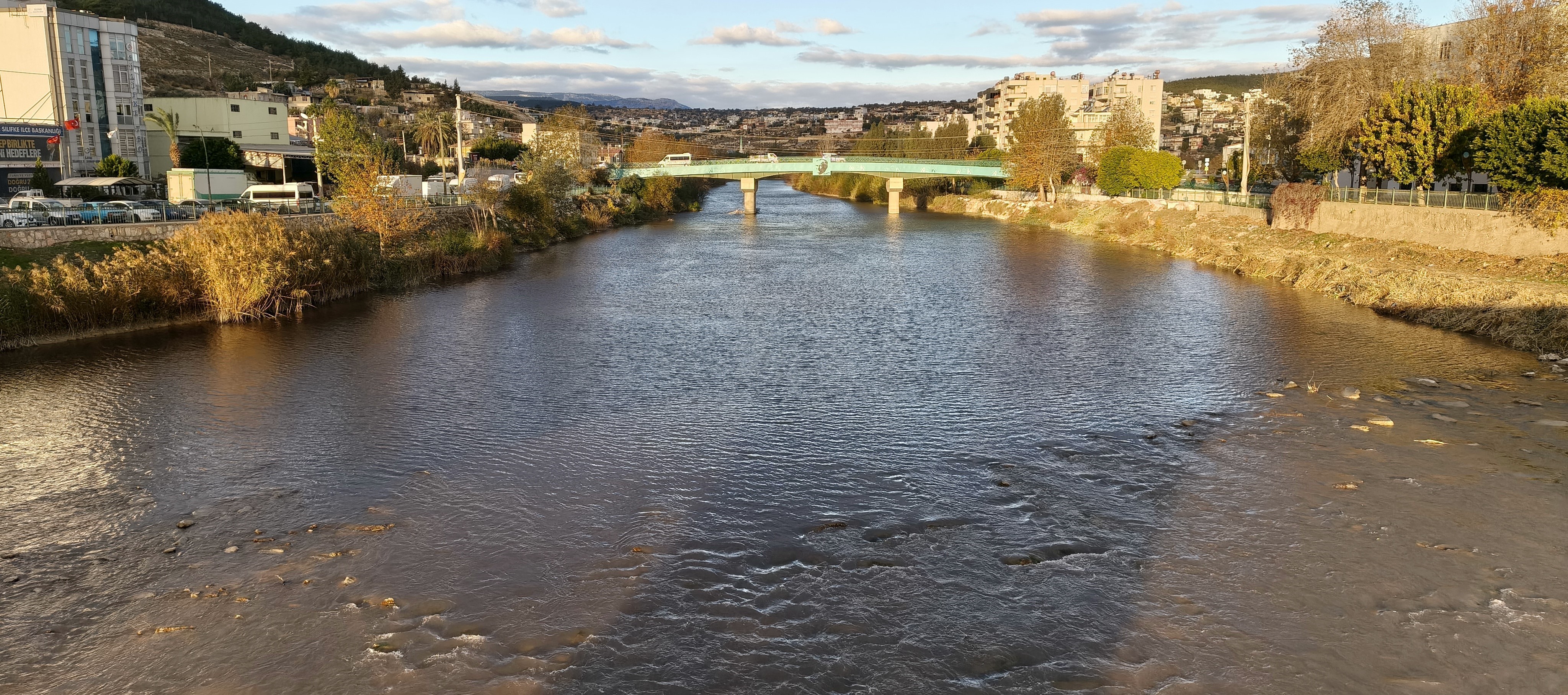Mersin'de Göksu Nehri'ni Karartan Tesise Milyonluk Ceza (3)