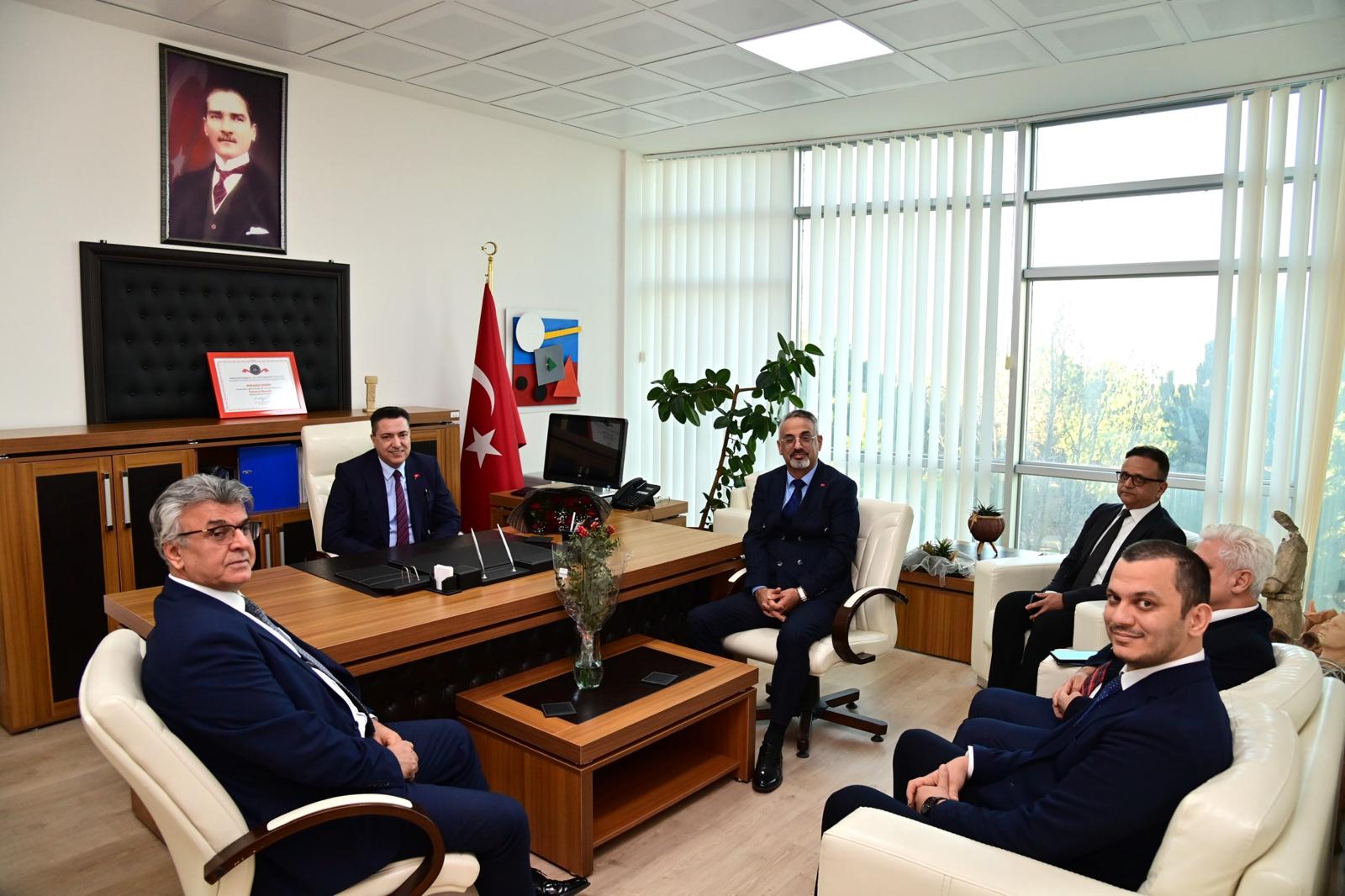 Okü Mimarlık Fakültesinde Yeni Dekan İçin Devir Teslim (2)