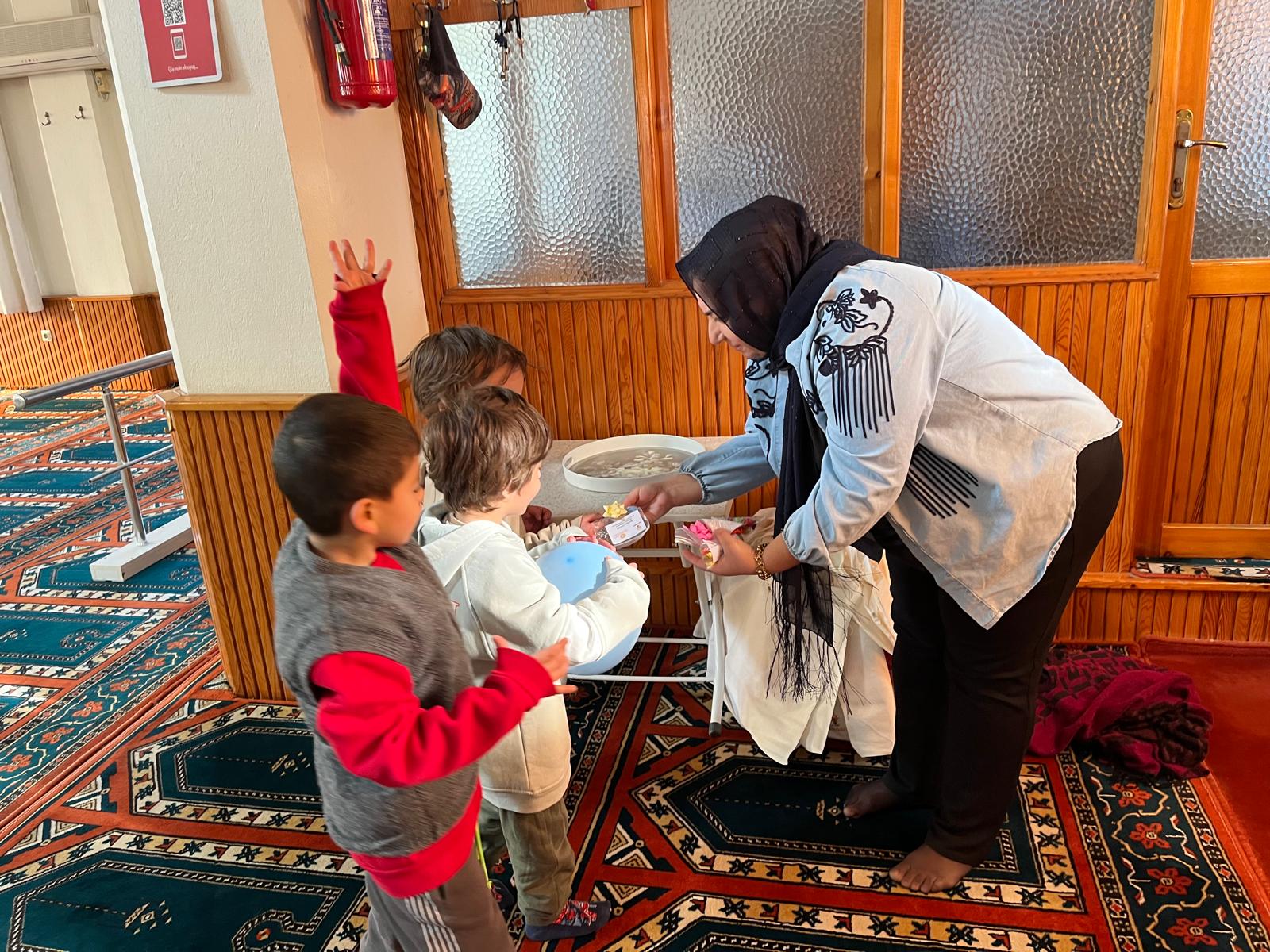 Osmaniye Ak Parti Kadın Kolları Miraç Kandilinde Gönülleri Isıttı!1