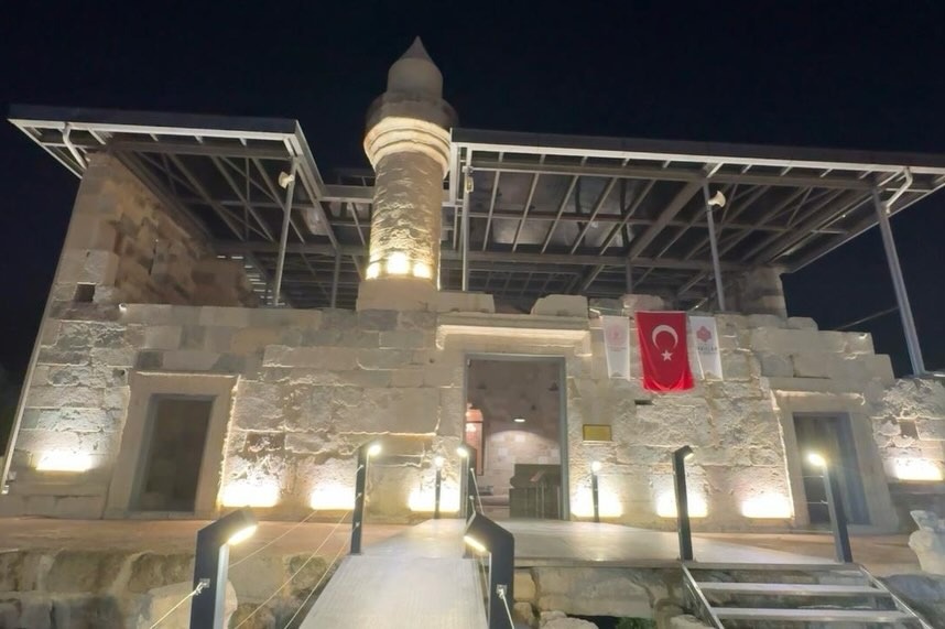 Osmaniye Kadirli’de Tarihi Ala Camii Miraç Gecesi'nde İbadete Açıldı!2