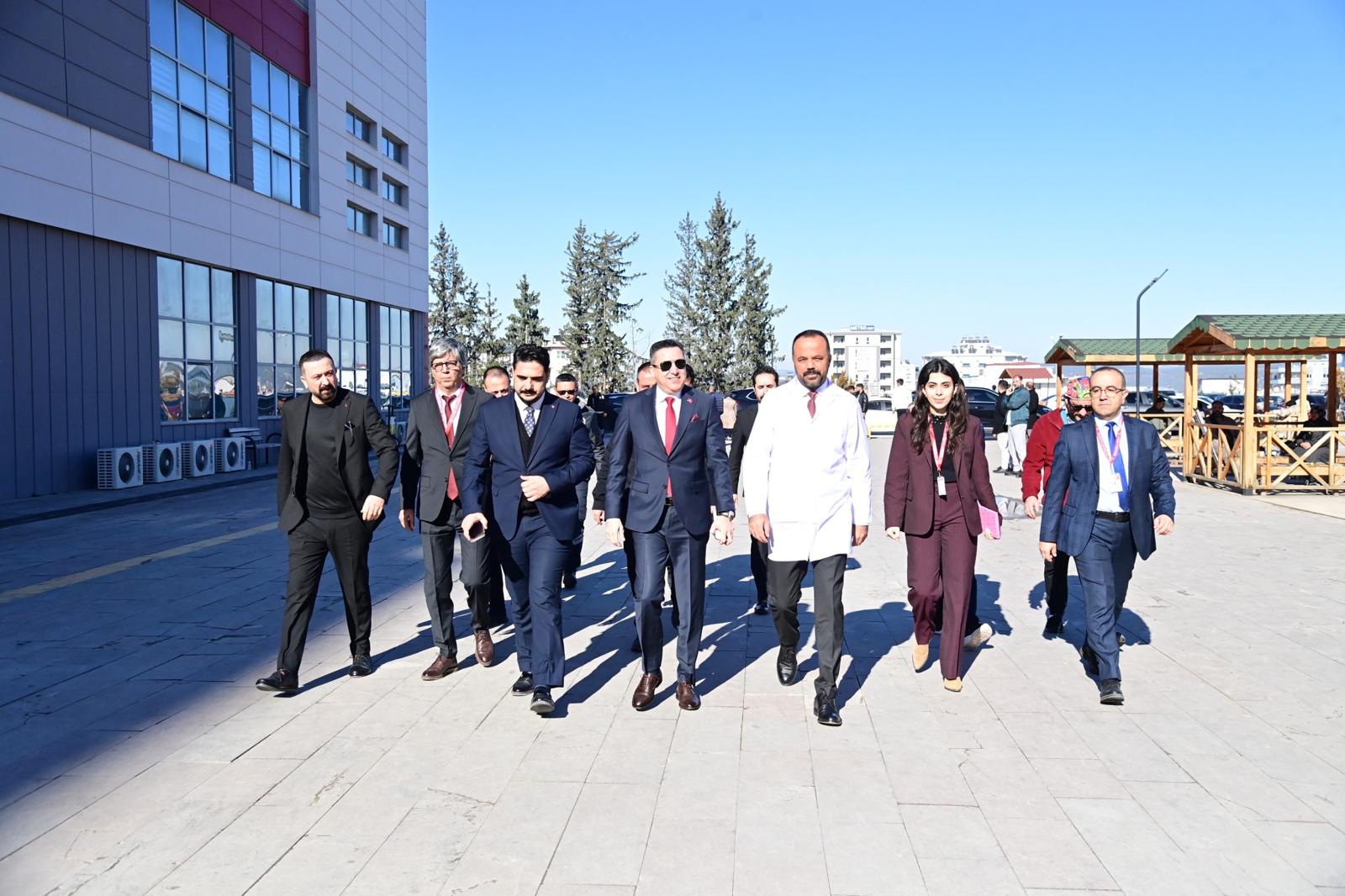 Osmaniye Okü Rektörü Uzun'dan Yeni Başhekime Ziyaret (3)