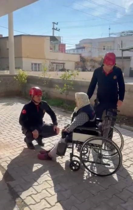 Osmaniye’de Elektrik Kesildi, İtfaiye Yetişti (2)