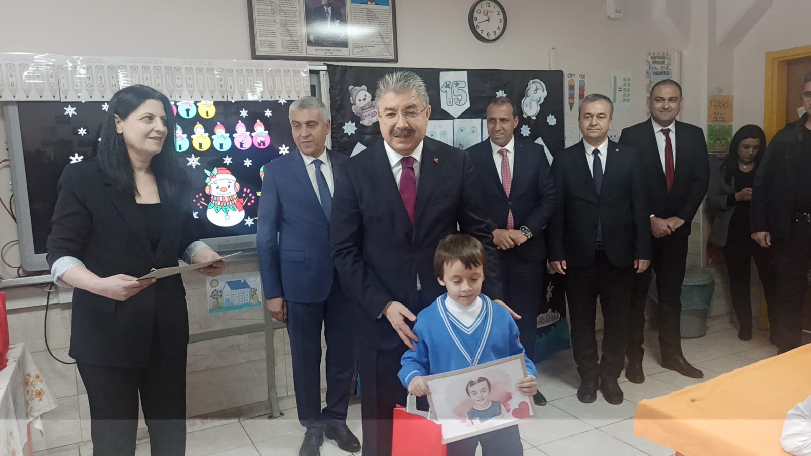 Osmaniye’de Yarıyıl Tatili İçin Öğrencilerin Karne Sevici (3)