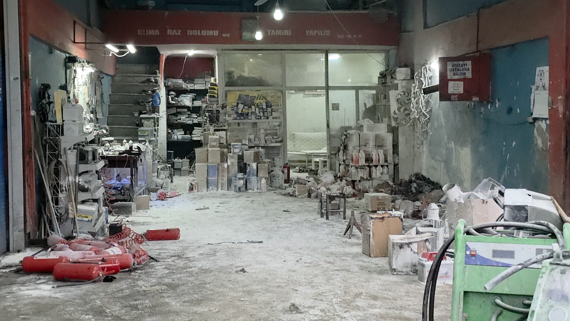 Oto Sanayide Patlama 1’I Ağır 4 Kişi Yaralandı!