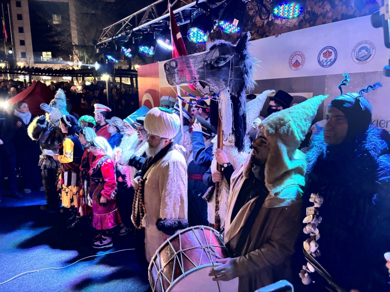 Rumi Takvimin Yeni Yılı Kalandar Renkli Görüntülerle Kutlandı!1