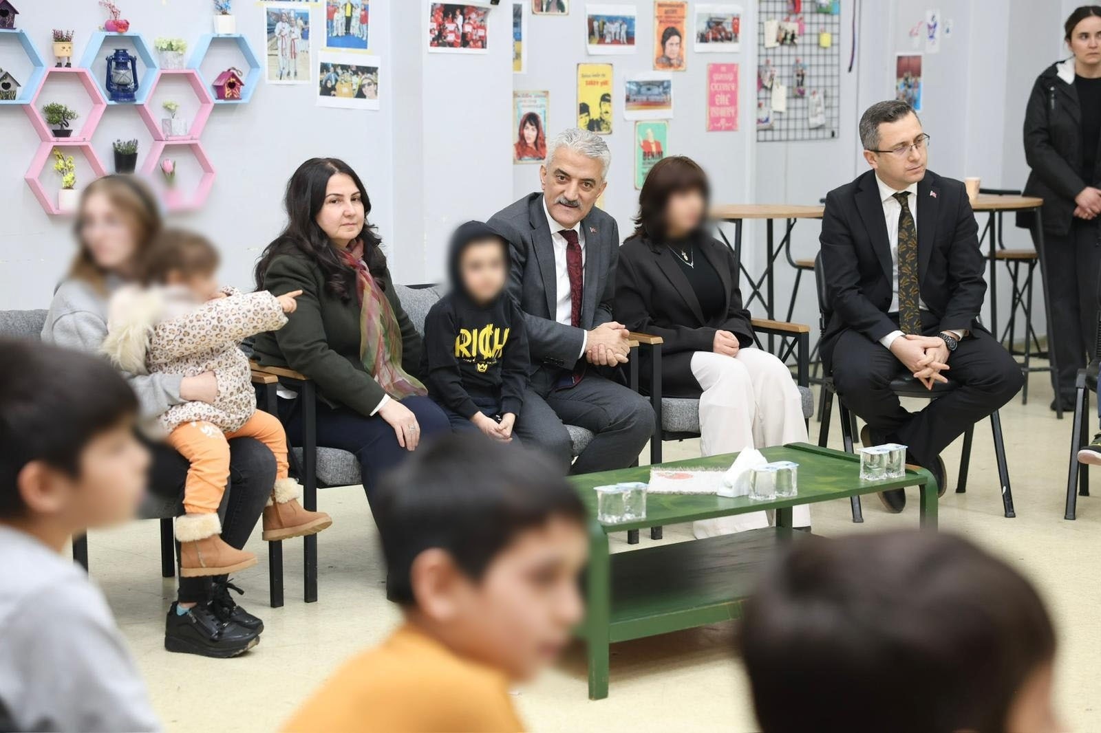 Sevgi Evindeki Çocuklar (3)