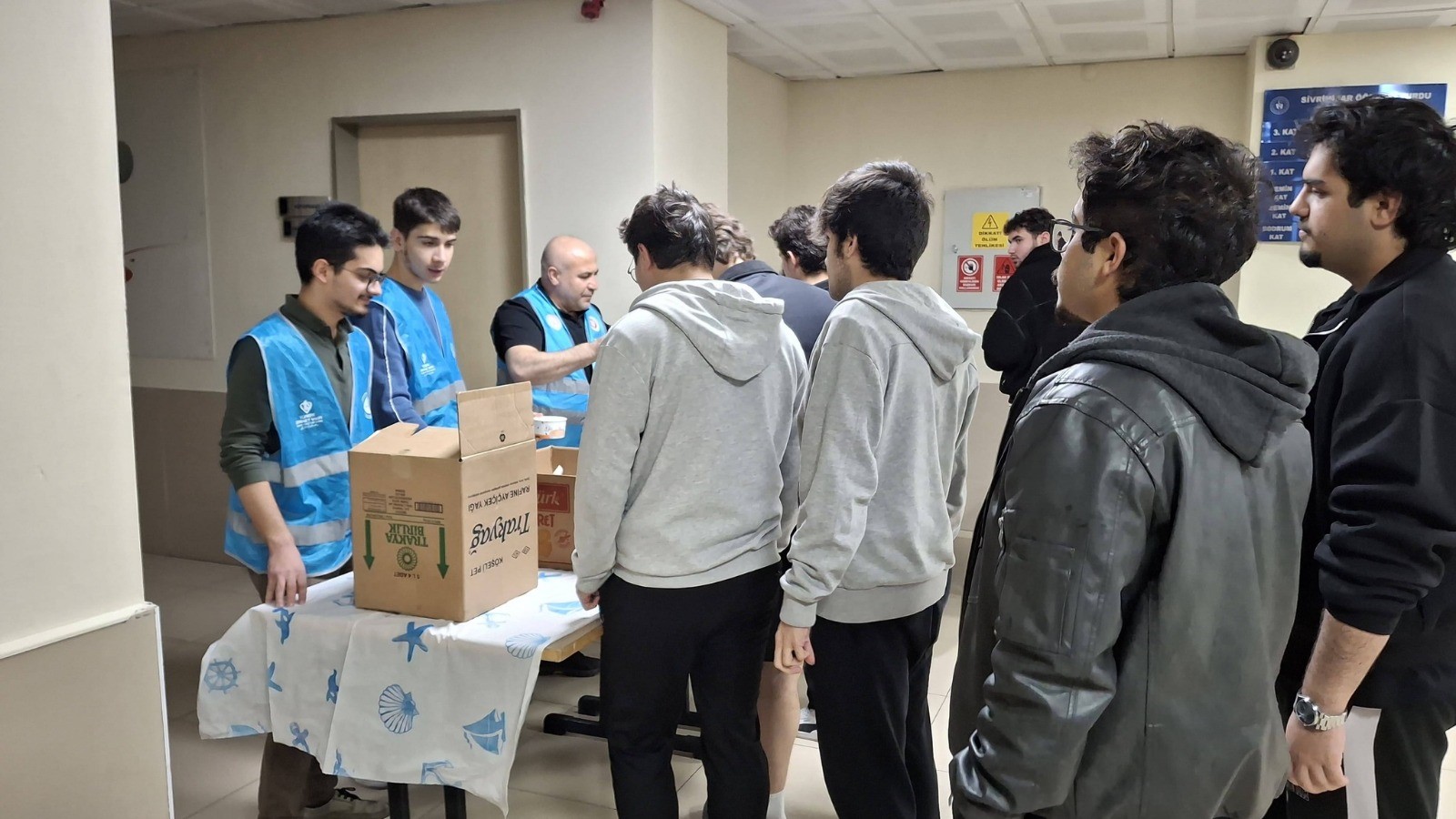 Sınav Haftasında Öğrencilere Sıcak Çorba-1