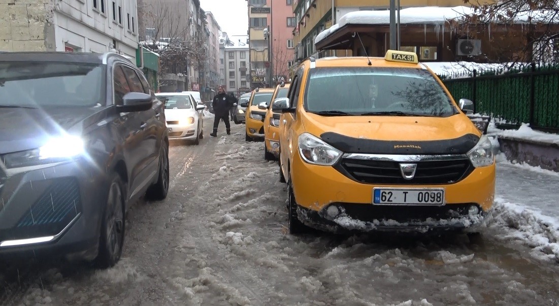 Sürücülere Uyarı