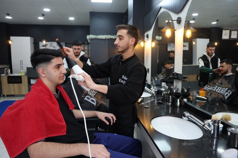 Takdir Ve Teşekkür Karnesine Ücretsiz Tıraş Hediyesi-1