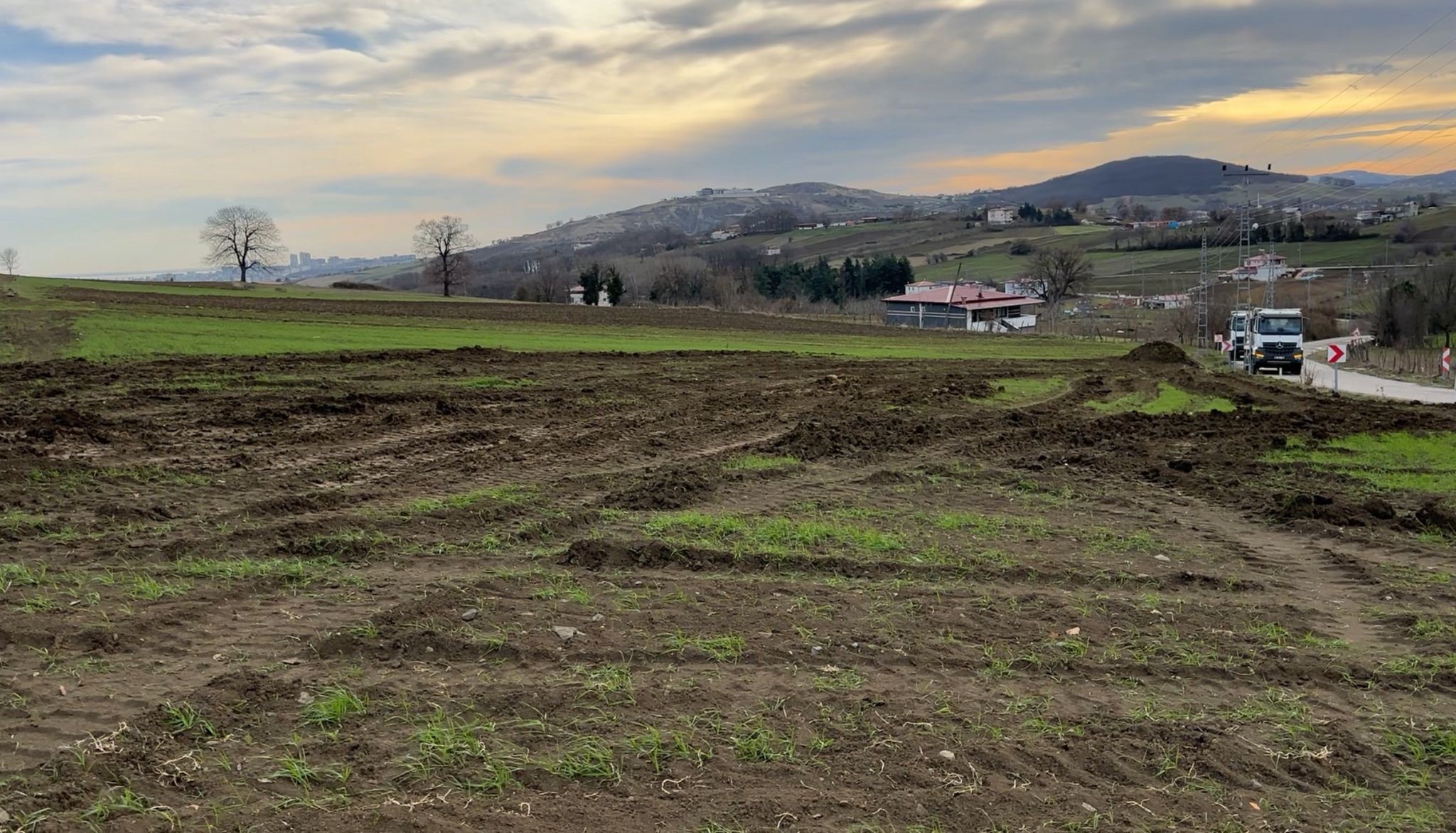 Tarlası Kamulaştırılan Çifçi Adalet Arayışı