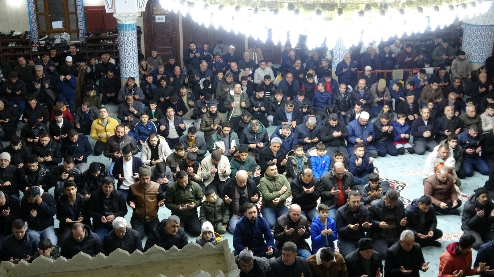 Türkiye Miraç Kandilinde Camilere Akın Etti!4