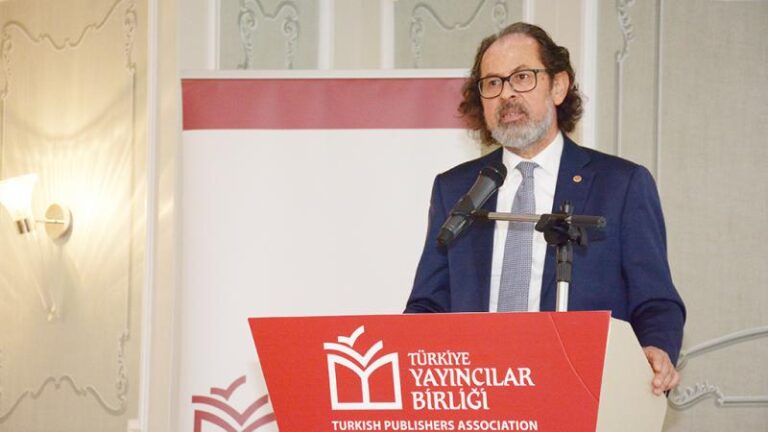 Türkiye Yayıncılar Birliği Başkanı Kenan Kocatürk