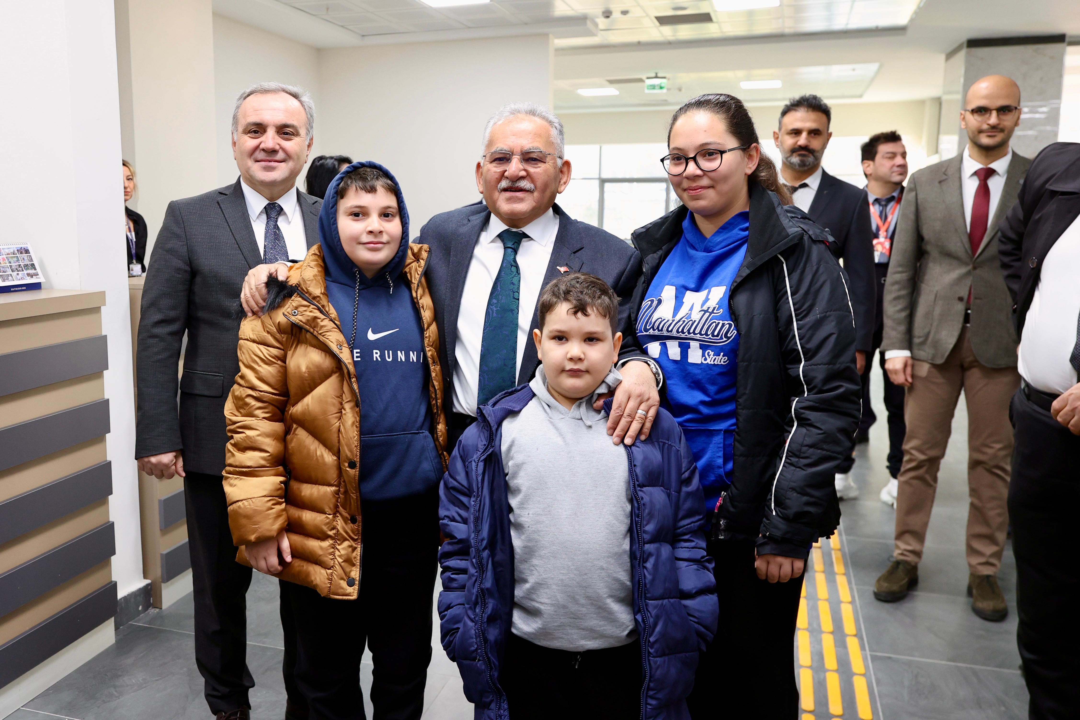 Türkiye’nin En Büyük Diş Hastanesi Hasta Kabulüne Başladı1