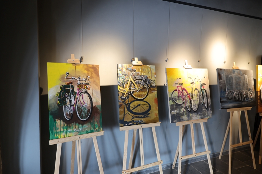 Tuvalden Yollara Yolculuk Bisiklet Sergisi Galeride (4)