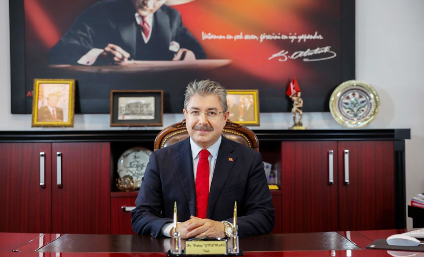 Vali Erdinç Yılmaz-1