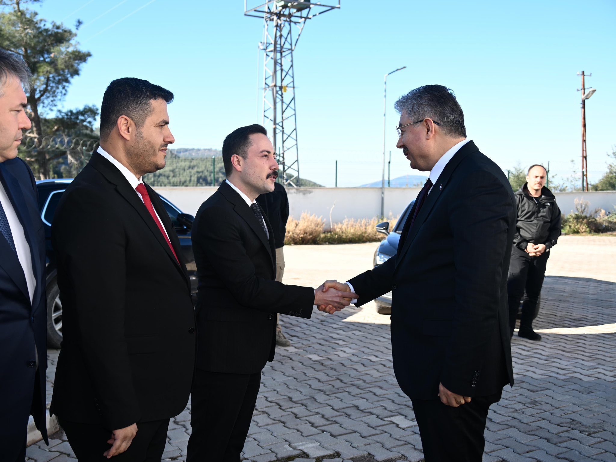 Vali Yılmaz Hasanbeyli Kadın Bağımlılık Merkezinde (1)