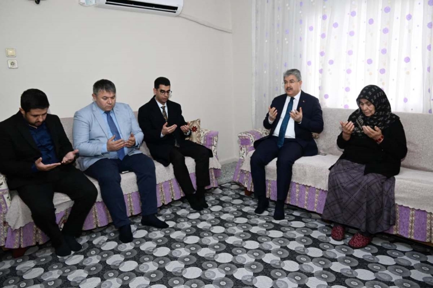 Valişehitduranziyareti4