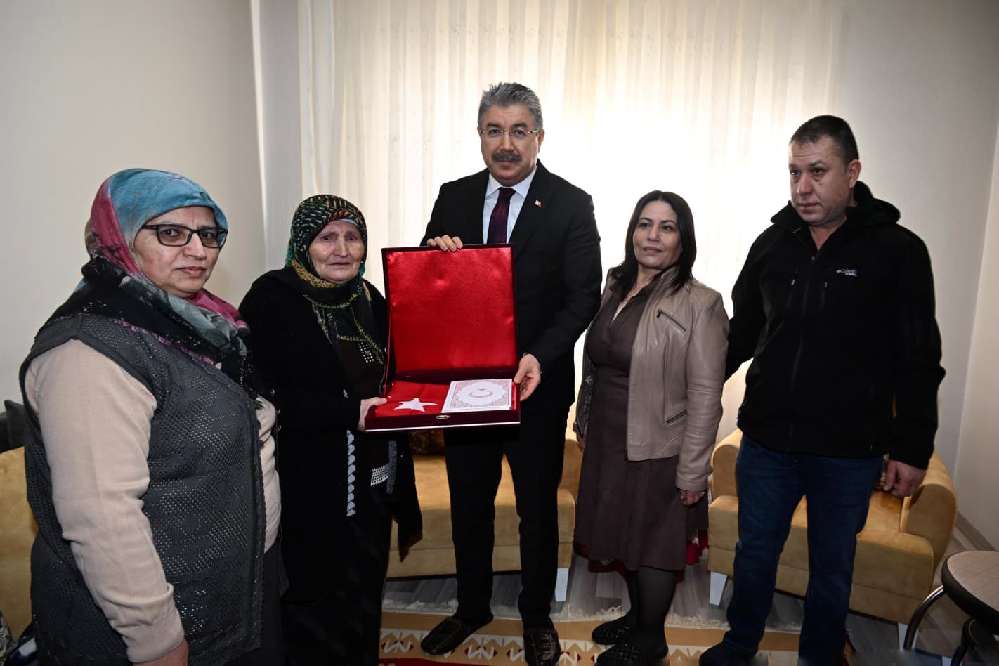 Valiyışlmazşehitaileziyaret