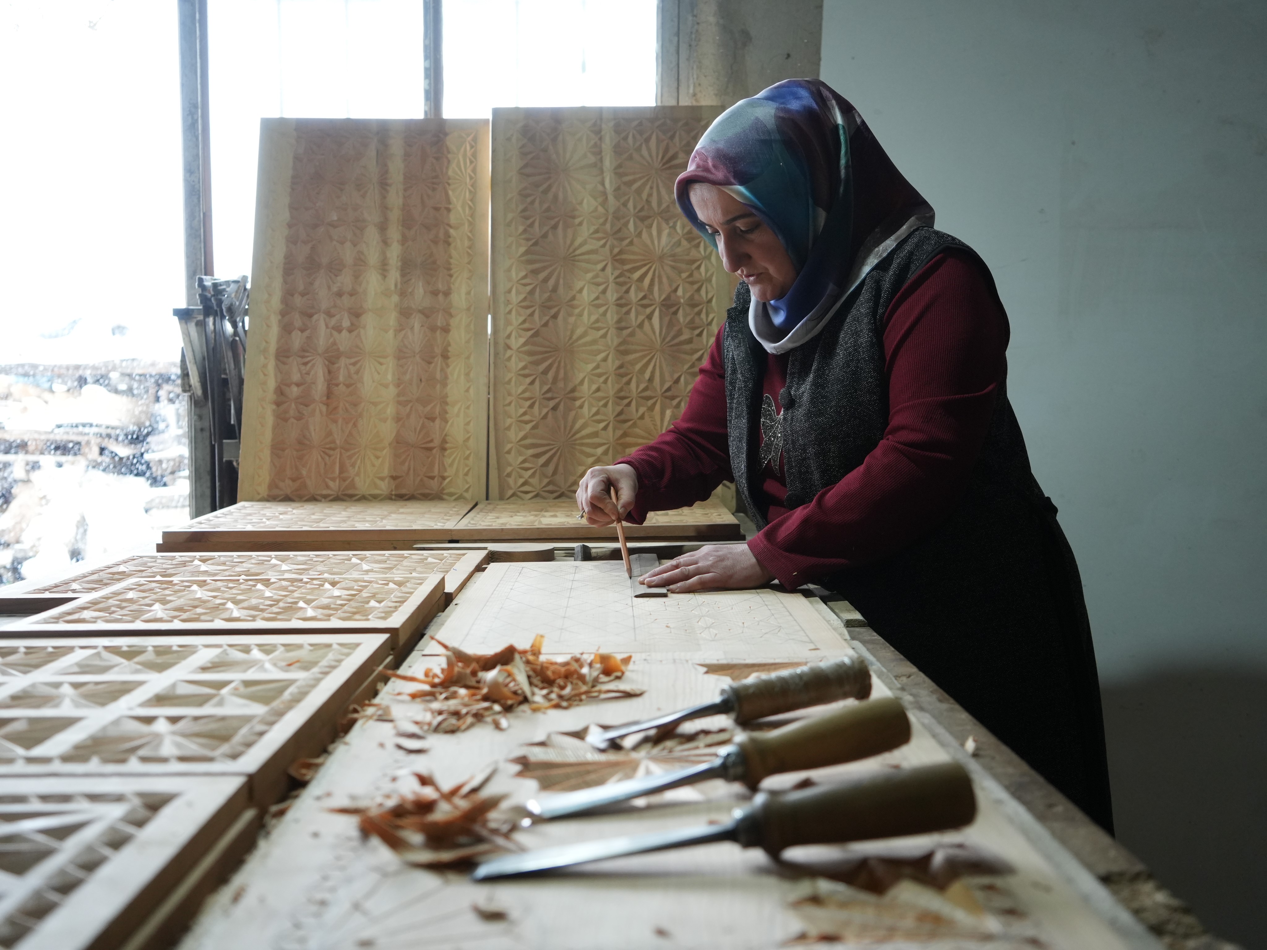 Ahşaba Selçuklu Motifleri Veriyor Hobisi Kazanca Dönüşüyor-1
