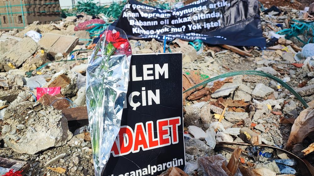 Alpargün Apartmanı (1)