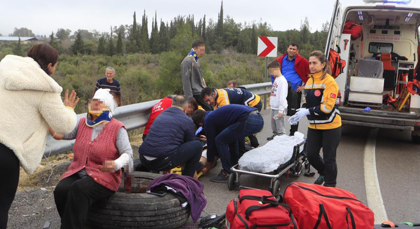 Antalya Trafik Kazasi 14 Ölü 32 Yaralı4
