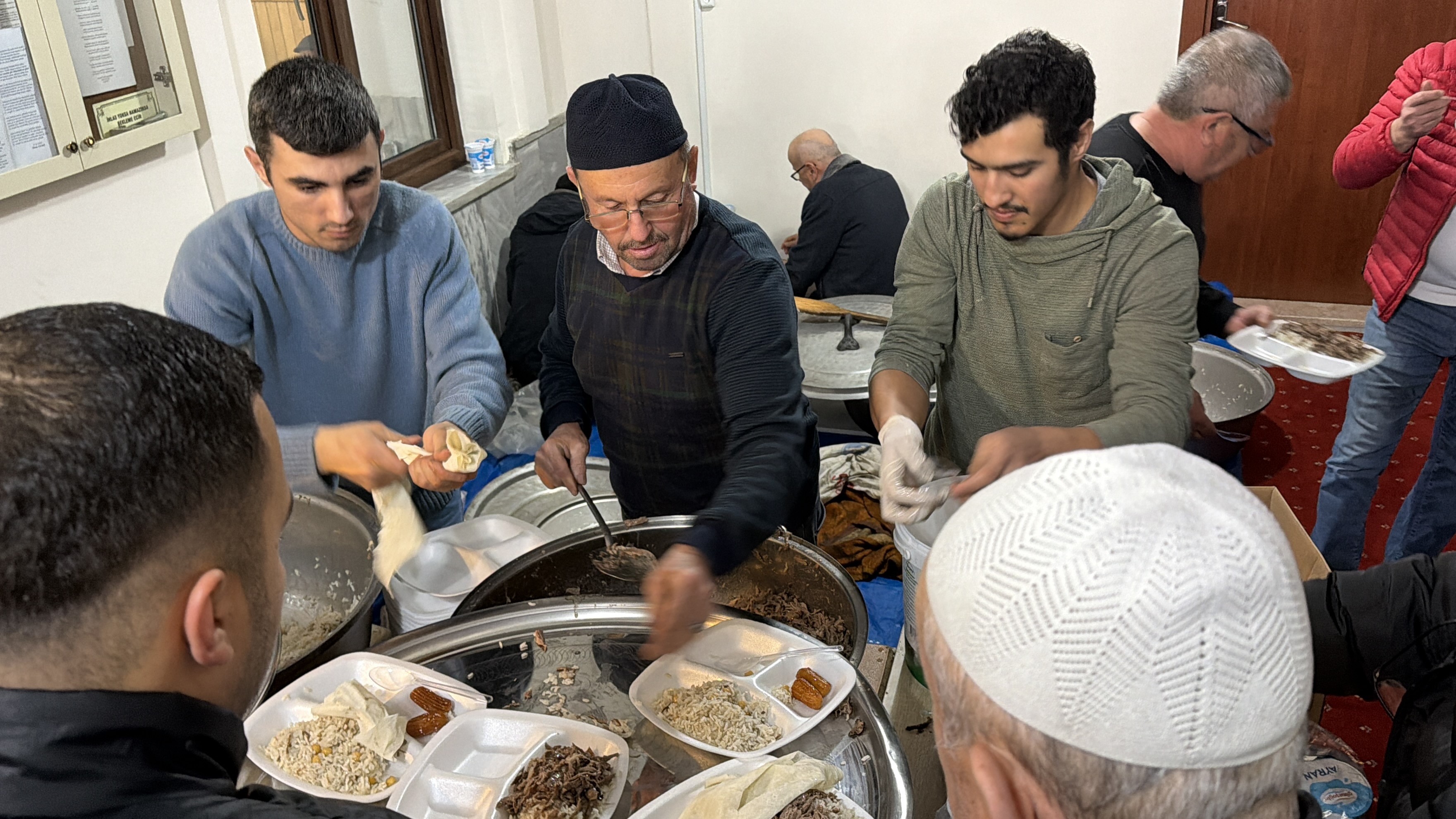 Berat Kandili Geleneği 117 Yıldır Yaşatılıyor!-1