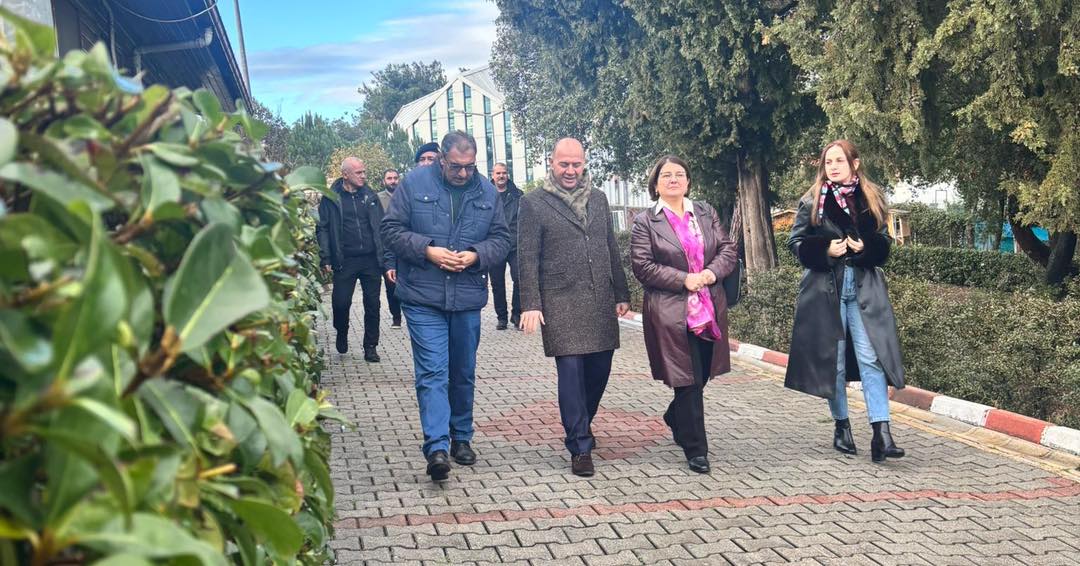 Vali Serdengeçti, Kadirli’de Gençlerle Doğa Kampında2